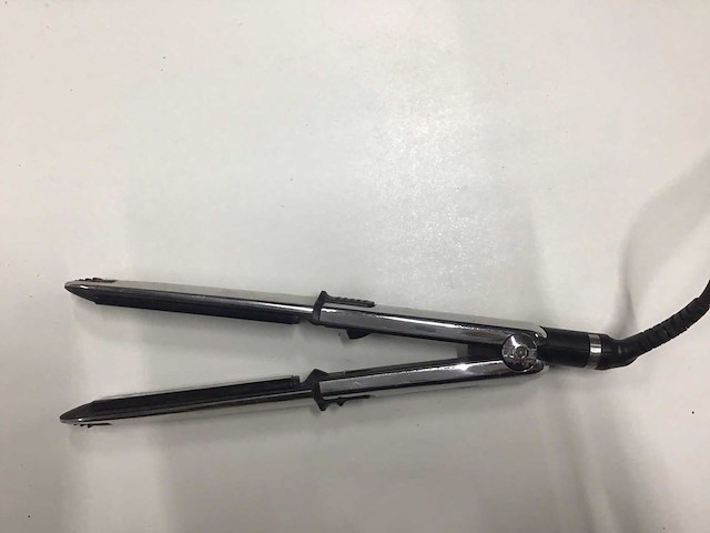 Partij krultangen en stijltang - afbeelding 2 van  2