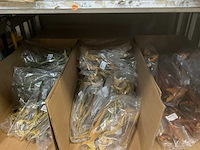 Partij kunstbloemen en decoratiematerialen - afbeelding 10 van  14