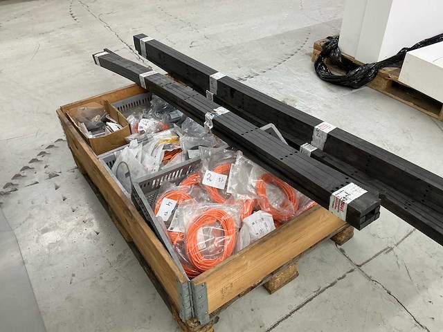 Partij kunstof en diverse - afbeelding 3 van  4