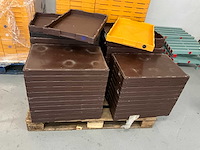 Partij kunstof stapelkratten - afbeelding 3 van  6