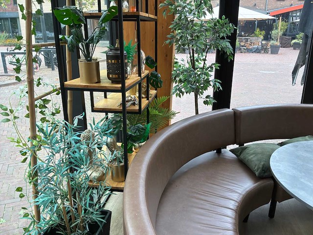 Partij kunstplanten en decoratie - afbeelding 3 van  6