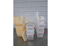 Partij kunststof bakken - afbeelding 3 van  3