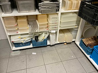 Partij kunststof bakken - afbeelding 1 van  1