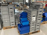 Partij kunststof bakken - afbeelding 3 van  3