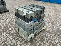 Partij kunststof bouwhekvoeten - afbeelding 2 van  9