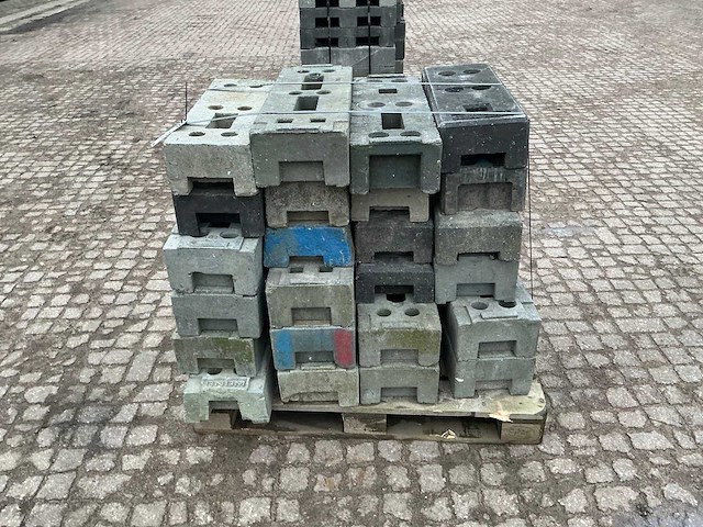 Partij kunststof bouwhekvoeten - afbeelding 8 van  9