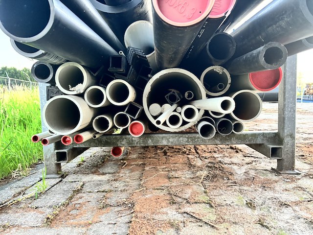 Partij kunststof drukleiding, agru, hdpe / pe100 - afbeelding 1 van  5