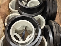 Partij kunststof flensadapters / stalen lasflens (plate flange) | stub flange / short spigot | stub flange long spigot, agru en plasson fusamatic lasmof, zwart - afbeelding 1 van  21
