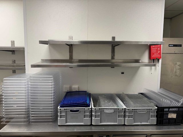 Partij kunststof gastronormbakken en toebehoren - afbeelding 2 van  5