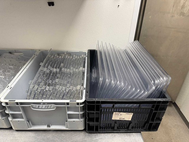 Partij kunststof gastronormbakken en toebehoren - afbeelding 5 van  5