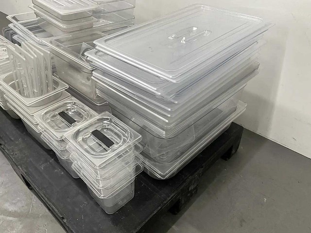 Partij kunststof gastronormbakken - afbeelding 2 van  5