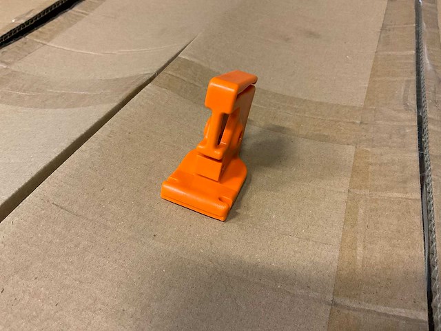 Partij kunststof halffabrikaat - afbeelding 1 van  20