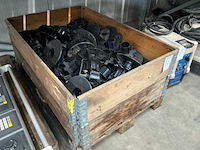 Partij kunststof haspelonderdelen - afbeelding 3 van  3