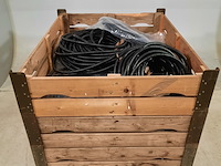 Partij kunststof kabel afscherming, daf - afbeelding 1 van  6