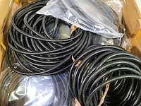 Partij kunststof kabel afscherming, daf - afbeelding 2 van  6