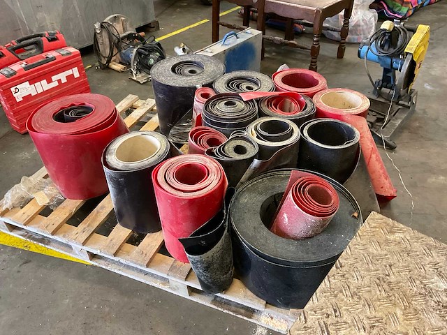 Partij kunststof kabelafdekband - afbeelding 1 van  3