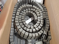 Partij kunststof kabelgeleiders - afbeelding 2 van  7