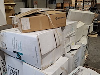 Partij kunststof kabelgeleiders - afbeelding 4 van  7