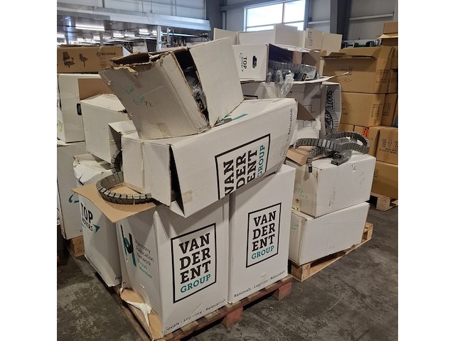 Partij kunststof kabelgeleiders - afbeelding 6 van  7