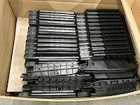 Partij kunststof kappen - afbeelding 2 van  6