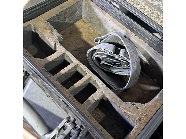 Partij kunststof koffers, o.a. peli - afbeelding 3 van  6