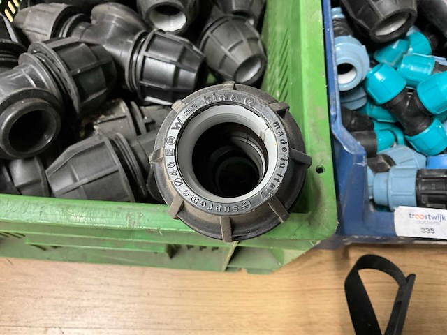 Partij kunststof koppelingen - afbeelding 3 van  6