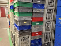 Partij kunststof kratten in diverse maten - afbeelding 6 van  11