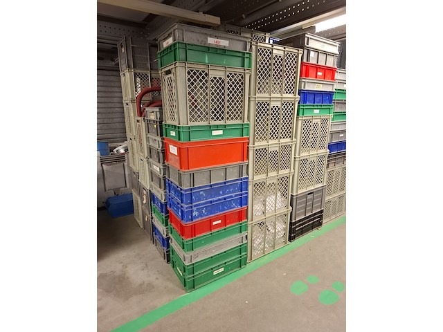 Partij kunststof kratten in diverse maten - afbeelding 8 van  11