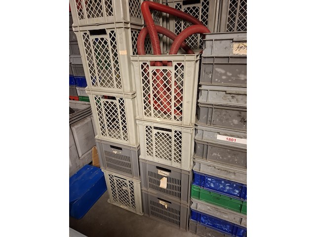 Partij kunststof kratten in diverse maten - afbeelding 11 van  11