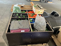 Partij kunststof onderdelen - afbeelding 5 van  13