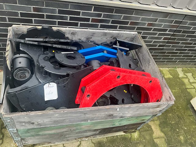 Partij kunststof onderdelen - afbeelding 1 van  4