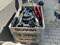 Partij kunststof onderdelen - afbeelding 2 van  4