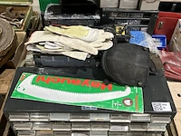 Partij kunststof opbergladekasten/bakjes