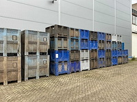 Partij kunststof palletboxen