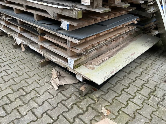 Partij kunststof plaatmateriaal - afbeelding 8 van  9