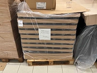 Partij kunststof potten, flessen en jerrycans - afbeelding 4 van  7
