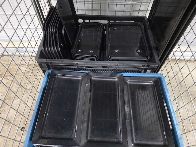 Partij kunststof schalen en bakken - afbeelding 3 van  5