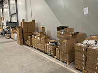 Partij kunststof schalen en tray’s - afbeelding 1 van  16