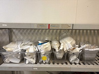 Partij kunststof scheppen - afbeelding 1 van  3