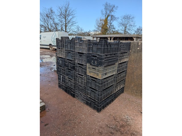 Partij kunststof stapelkratten - afbeelding 2 van  7