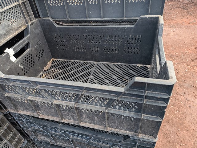 Partij kunststof stapelkratten - afbeelding 6 van  7