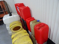 Partij kunststof tanks, 23 stuks - afbeelding 2 van  6