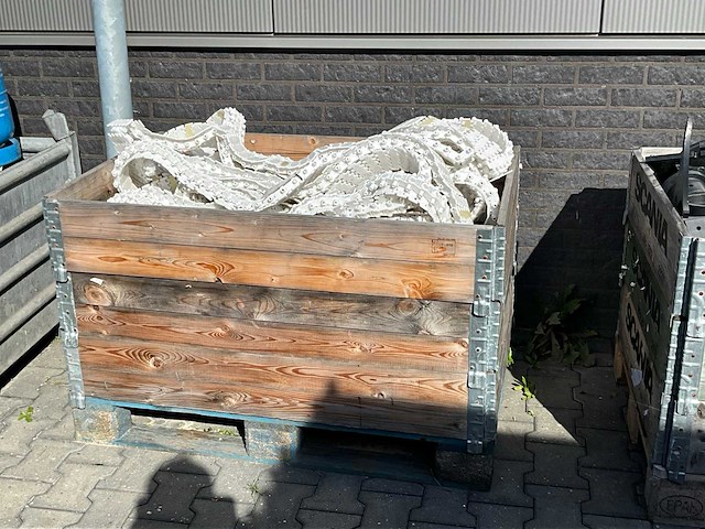 Partij kunststof transportbandketting - afbeelding 1 van  4
