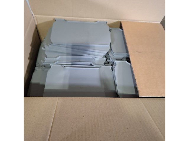 Partij kunststof tussenschotten - afbeelding 5 van  8