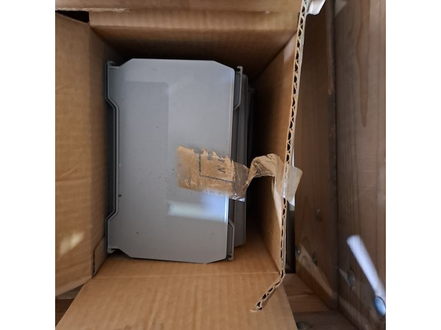 Partij kunststof tussenschotten - afbeelding 6 van  8