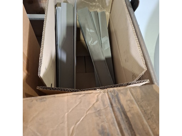 Partij kunststof tussenschotten - afbeelding 4 van  8