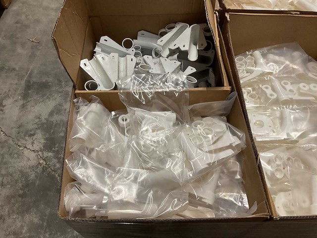 Partij kunststof voetbochten sets, ca. 350 sets - afbeelding 4 van  5