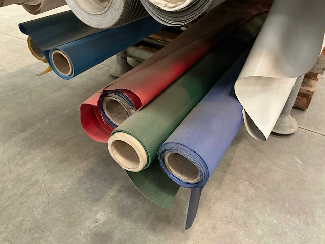 Partij kunststof zeilen - afbeelding 5 van  10