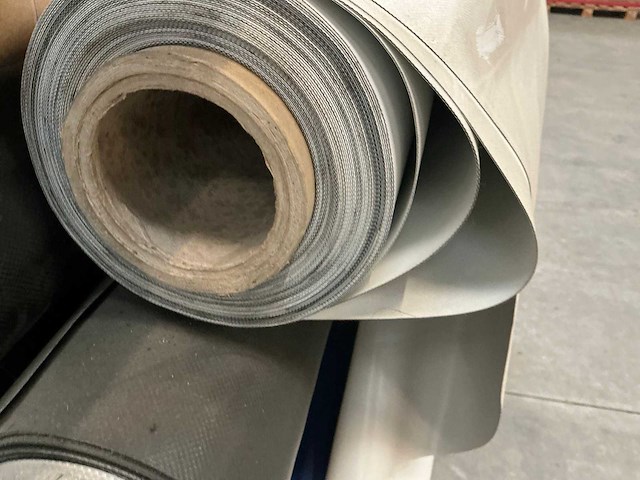 Partij kunststof zeilen - afbeelding 7 van  10