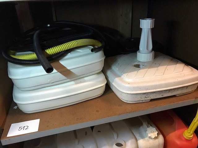 Partij kunststof - afbeelding 3 van  8